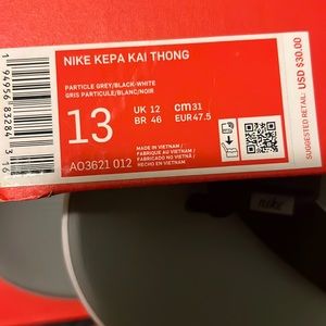 New Nike Sandals men’s 13